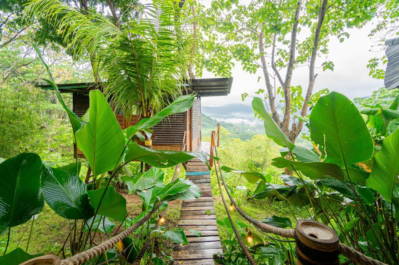 Bird Hills Bamboo House Villa Karangasem Buitenkant foto